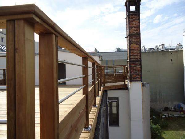 Tous travaux d’aménagement de balcons en bois à Paris