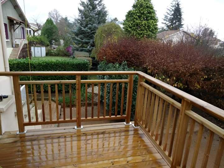 Réalisation de terrasses en bois sur pilotis à Paris
