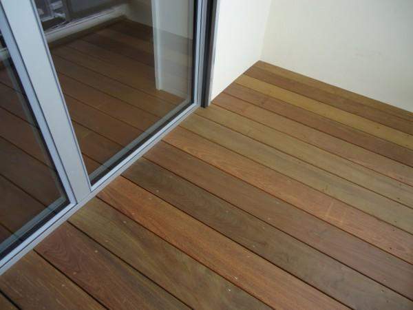 Aménagement de balcons en bois Paris